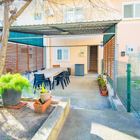 Apartmani Ana Tivat Eksteriør billede