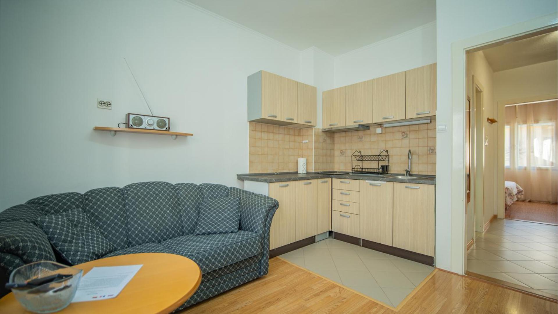 Apartmani Ana Tivat Eksteriør billede