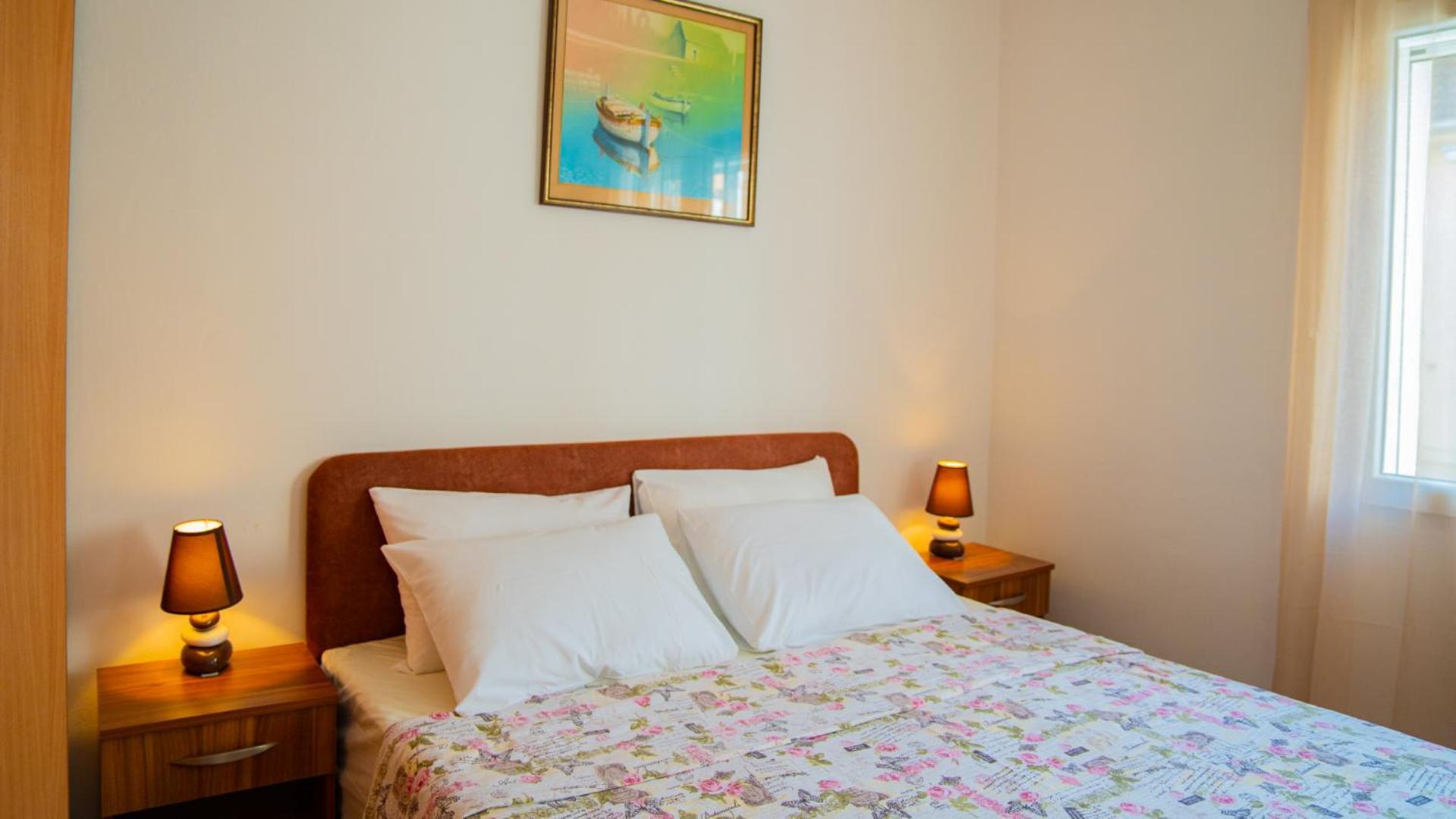 Apartmani Ana Tivat Eksteriør billede